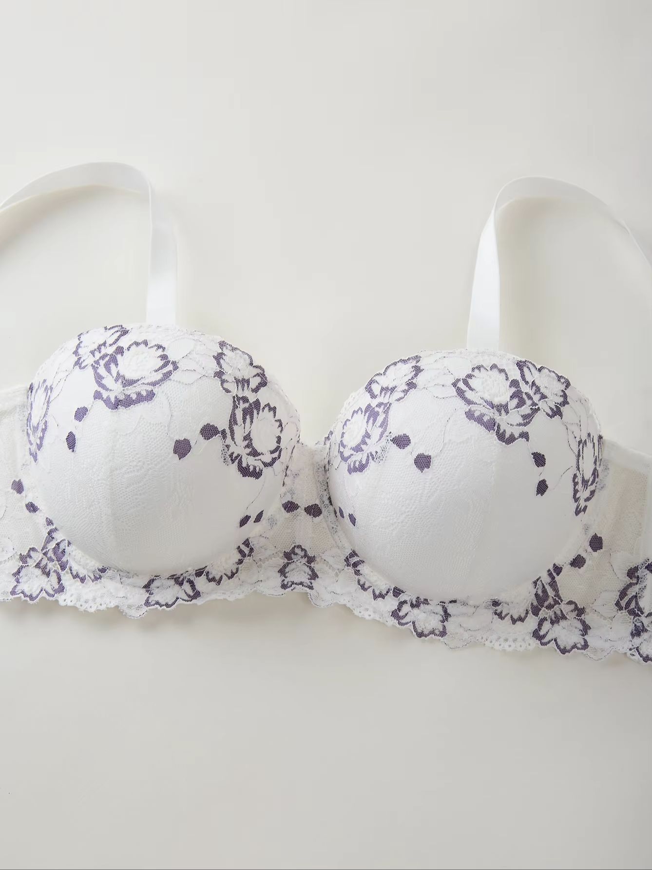 Sutiã Plus Size com Renda e Bo - Plunge Bra Push Up avaliação e preço